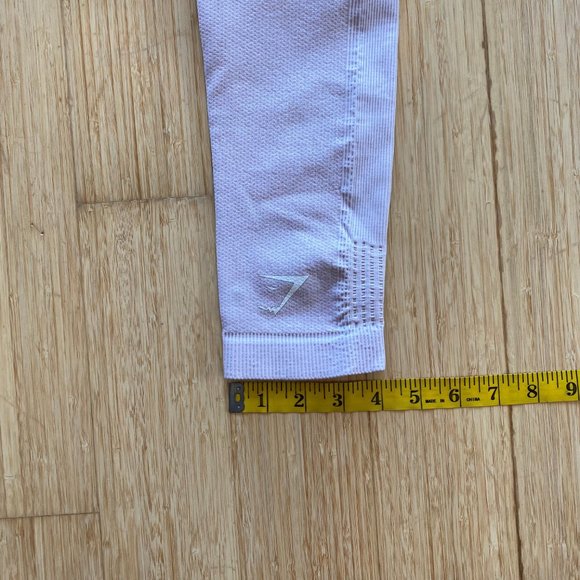 Women’s Gymshark Light Gray/Pink Ombre Seamless Leggings, Size M - Picture 9 of 12
